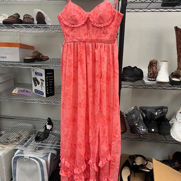 Elegant Coral Strapless Dress - Picture 1 of 1